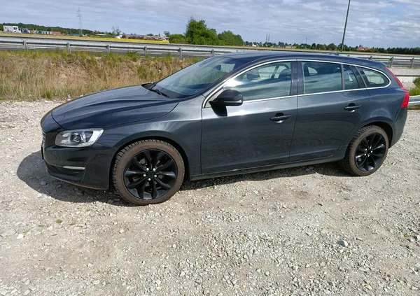 volvo v60 września Volvo V60 cena 45900 przebieg: 158000, rok produkcji 2016 z Września